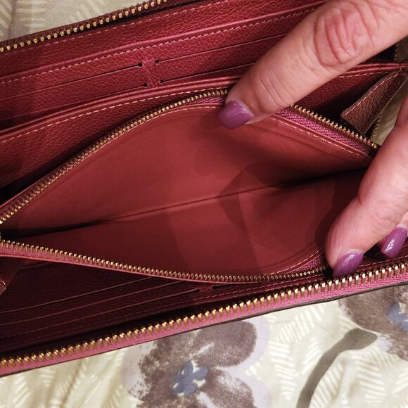 LOUIS VUITTON Zippy Wallet Long Monogram Empreinte - EUC - Picture 8 of 10